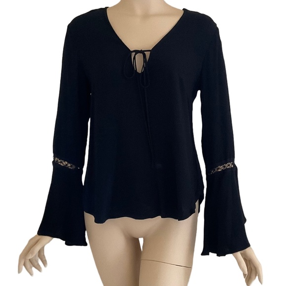 ASTR the label black bell sleeve blouse top shirt - Picture 2 of 5